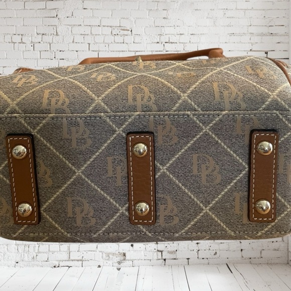 Dooney & Bourke Logo Lock Shoulder Bag - Picture 4 of 5